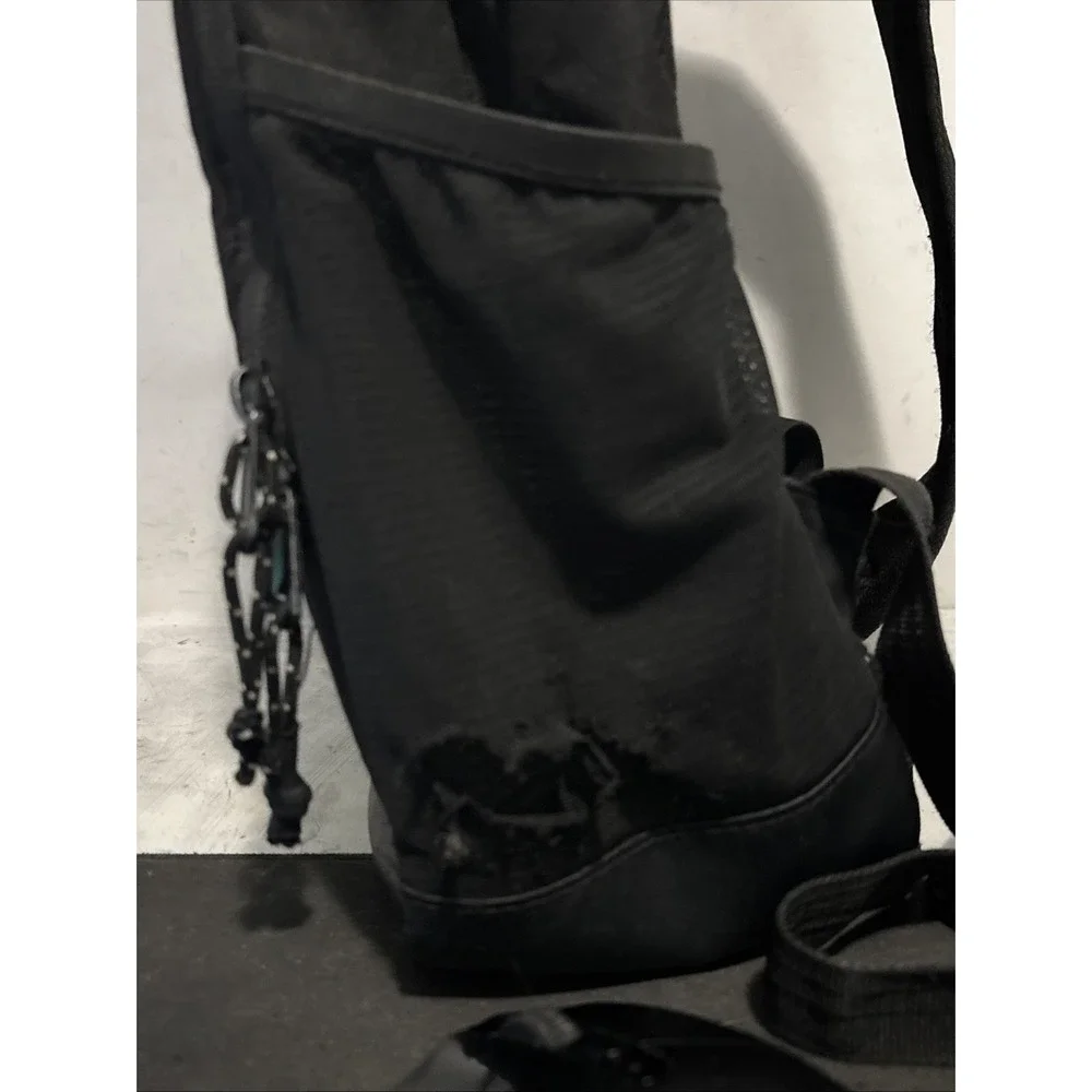 Quiksilver Utility Skate Backpack Black Mens Board Straps 17in Bag